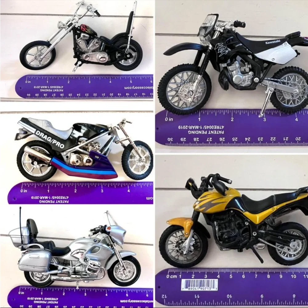 TOYS Motorcycle Models   Collect, Display or Play With Includes 7 Cycles